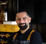 Vian, Proprietario, La Pasteria
